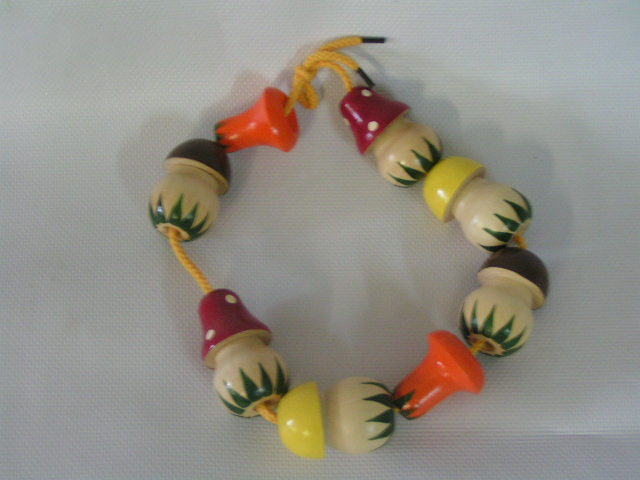 Бусы Грибы 8 шт. (РНИ)